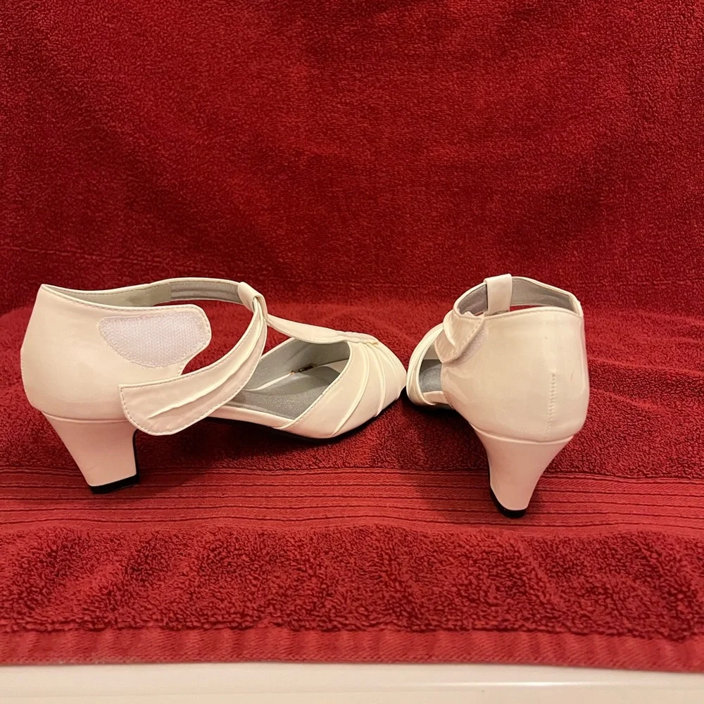 Angel Steps Eva Pump Women’s Shoes; White Patent; Size 7.5 - Picture 9 of 12